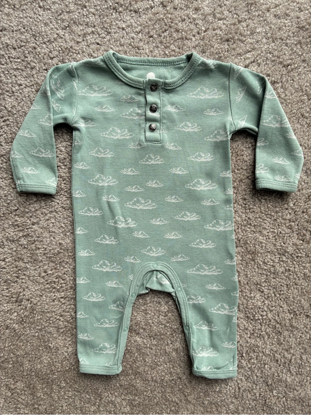 7am Enfant Long-Sleeve Cloud Print One-Piece Footless Romper in Sage Green